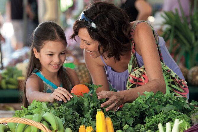 Eumundi Markets Bus Transfer from Noosa, Noosaville & Mooloolaba - Scenic Stops and Sightseeing