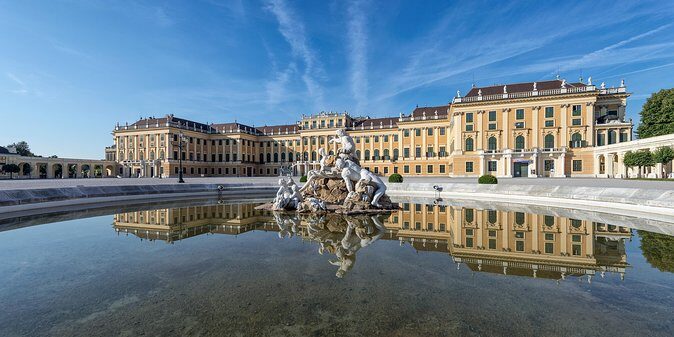 Evening at Schönbrunn Palace Vienna: 3-course Dinner and Concert - A Deep Dive into the Experience