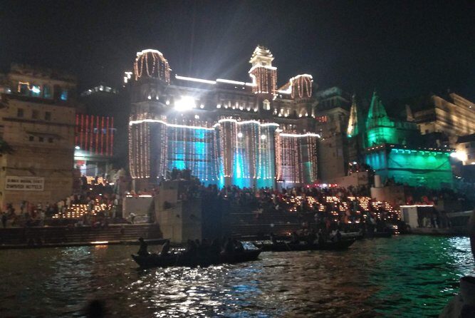 Evening ceremony of Ganges in varanasi with official tour guide - Exploring the Ganga Aarti Tour in Varanasi