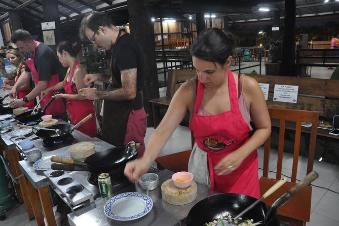 Evening Cooking Class in Organic Farm with Local Market Tour - What to Expect from the Tour