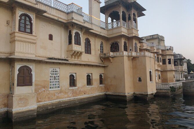Evening Excursion: Bagore Ki Haveli Dance Show in Udaipur with Dinner - FAQ