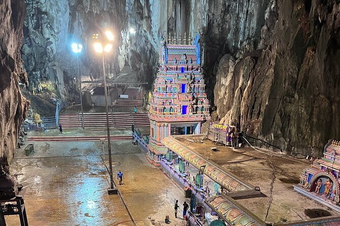 Evening Glow : Batu Caves & Brickfields Private Tour - Exploring the Itinerary in Detail