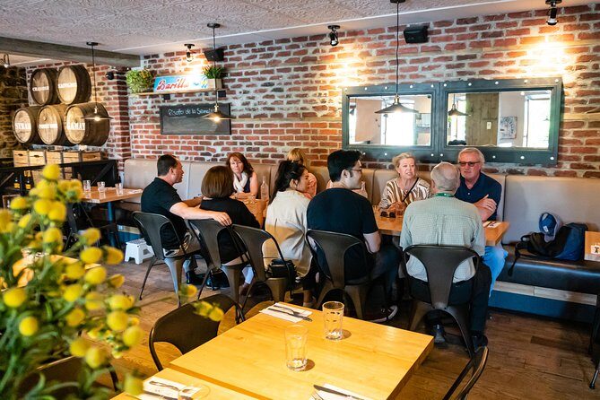 Evening Gourmet Tour 5 Course Dinner - History and Food in Old Quebec City - The Guide and Group Atmosphere