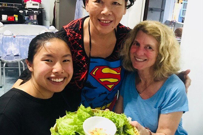 Evening Walking Food Tour, folk game and lantern boat - An In-Depth Look at the Hoi An Evening Tour