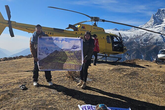 Everest base camp helicopter tour with Guarenteed Landing - Key Points