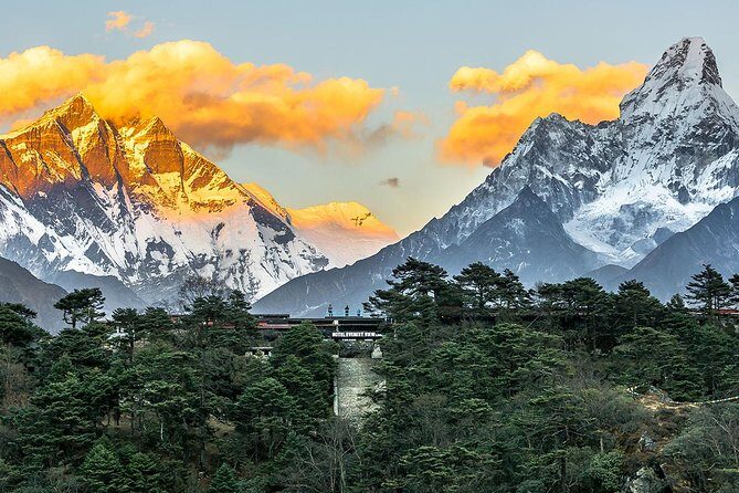 Everest Helicopter Tour with Breakfast in Hotel Everest View - An In-Depth Look at the Everest Helicopter Tour
