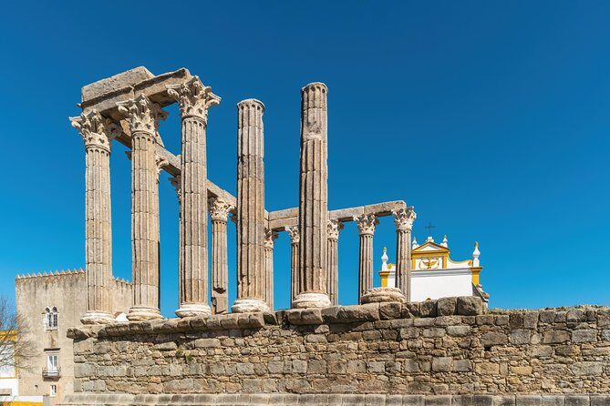 Evora and Monsaraz Private Tour From Lisbon - The Sum Up