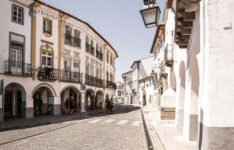 Evora: City Tour - 10h - Key Points