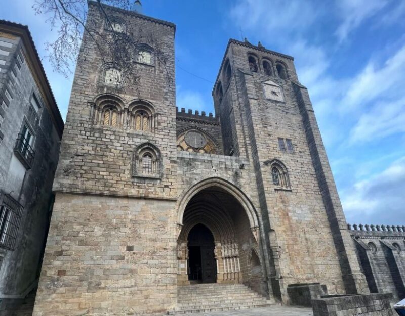 Évora Private Walking Tour - The Church of St. Francis & the Chapel of Bones