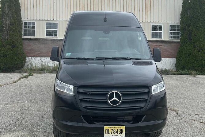 EWR/Manhattan Airport Transfer in Luxury Van-One Way Transfer. - FAQs