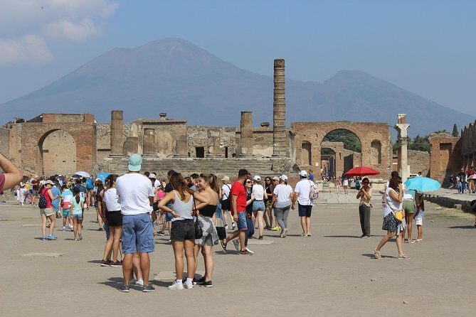 Excavations of Pompeii. Tourist guide and skip-the-line ticket - An Honest Look at the Pompeii Excavation Tour