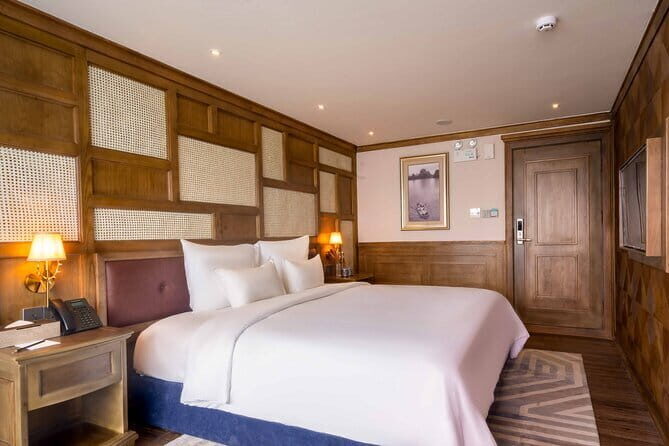 Excite Cruises 3-day Explore Halong Bay from Hanoi - An In-Depth Look at the 3-Day Itinerary