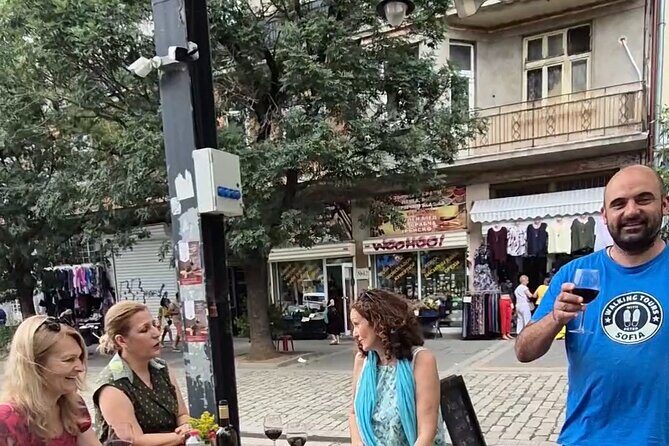 Exclusive Afternoon Wine & Appetizers with Local - Who Will Love This Tour