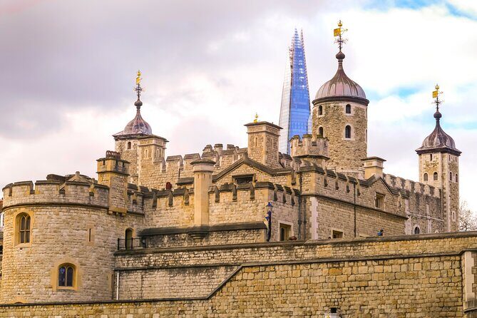 Exclusive Beefeater Meet & Greet at the Tower of London - Key Points
