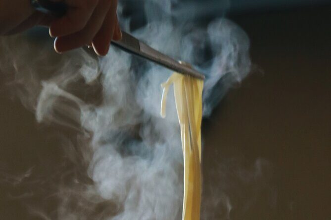 Exclusive dinner in the alleys of Piazza Farnese - The Sum Up