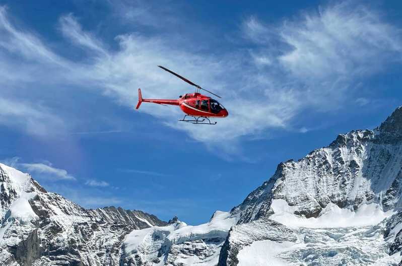 Exclusive helicopter-tour for 4 people to the Swiss Alps - An In-Depth Look at the Swiss Alps Helicopter Tour