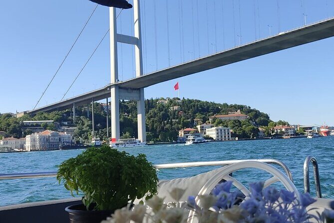 Exclusive Luxury Yacht Bosphorus Sightseeing Cruise in Istanbul - Practical Details and Tips