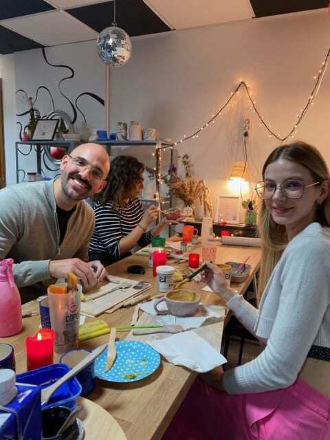 Exclusive pottery experience for couple with wine and snacks - The Meeting Point and Location