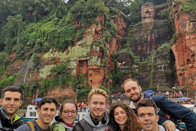 Exclusive Private Day Tour with Giant Pandas and Leshan Buddha - Relaxed Return to Chengdu