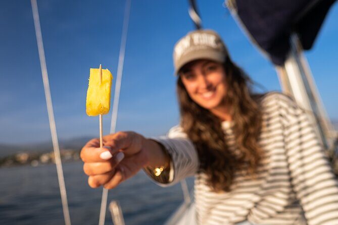 Exclusive private experience in luxury catamaran - Food & Drinks: Elevating the Experience