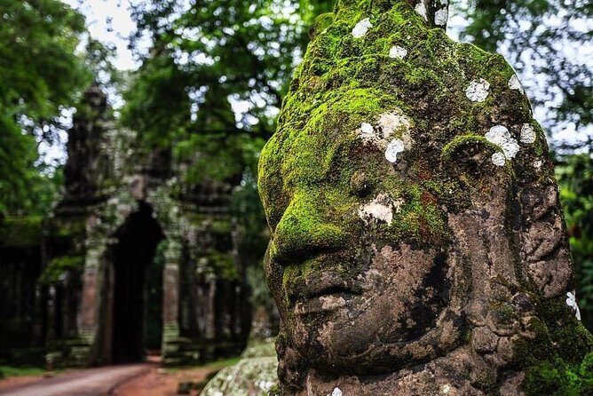 Exclusive Private Sunrise Tour of Angkor Wat with Champagne Breakfast - Key Points