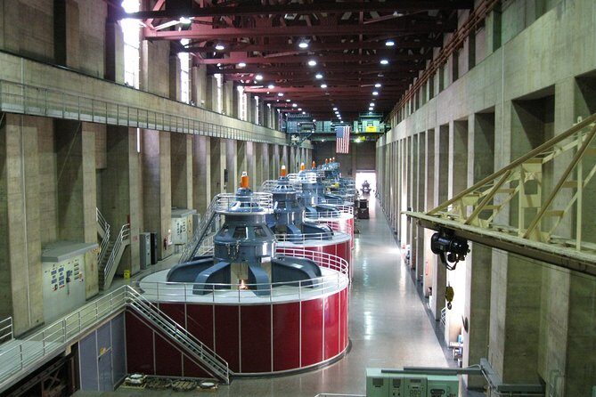 Exclusive: Private Tour of Las Vegas and the Hoover Dam - Key Points