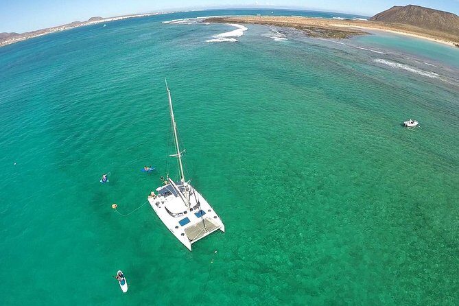 Exclusive Sailing Catamaran Experience to Lobos Island with lunch and drinks - Setting Out for the Lobos Island Catamaran Experience
