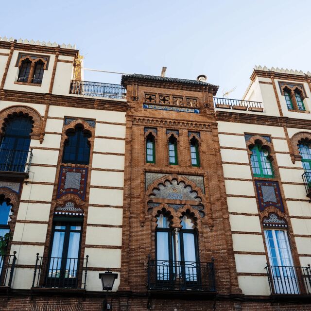 Exclusive Seville: Hidden Gems and Iconic Landmarks Tour - A Detailed Look at the Tour Experience