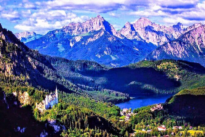 EXCLUSiVE SKIP-THE-CROWDS Neuschwanstein and Linderhof Castle Tour from Munich INCL. TICKETS - Who Should Consider This Tour?
