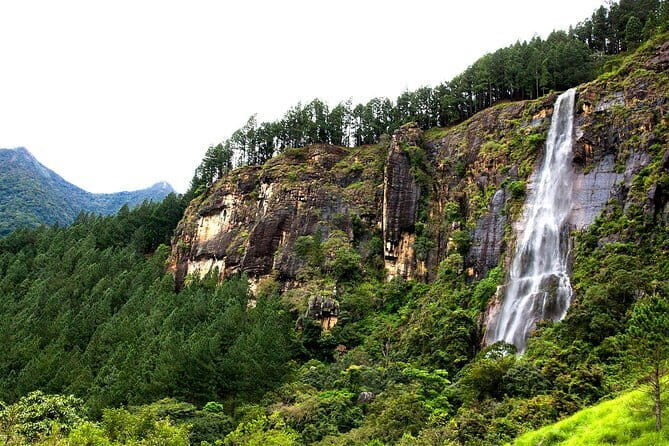 Exclusive : The Highest Waterfall Bambarakanda Trekking - Wrapping Up and Heading Back