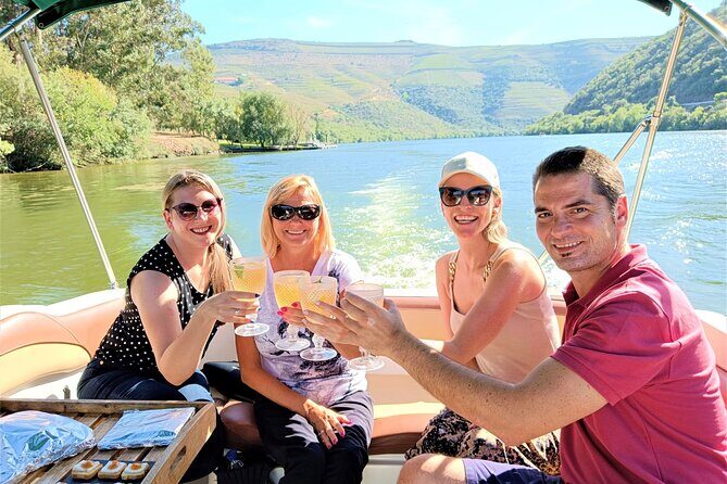 Exclusive Tour Porto-Douro Valley-Wine Tasting/Lunch/Boat Tour - Exploring the Douro Valley: A Deep Dive into the Tour