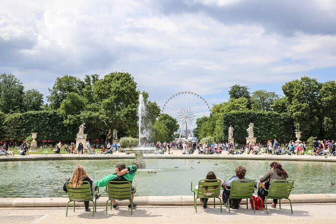Exclusive Walking Tour of Central Paris With Local Guide - Carrousel du Louvre and the Tuileries Gardens