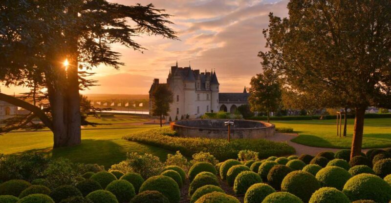 Exclusive Wine Day Trip Loire Valley from Paris - Exploring the Loire Valley on an Exclusive Day Trip from Paris