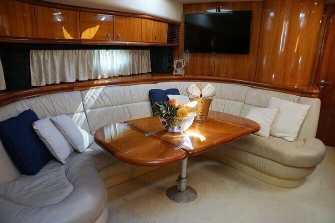 Exclusive Yacht Rental in Barcelona - An In-Depth Look at This Barcelona Yacht Experience