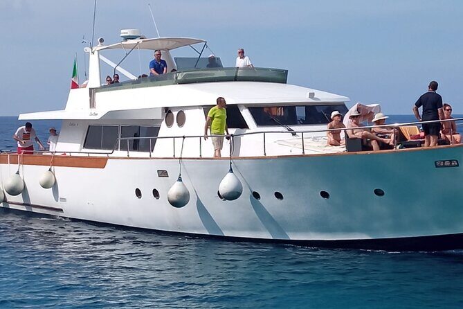 Excursion on Luxury Yacht Shalimar IV - FAQ