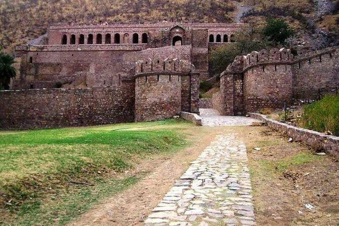 Excursion to Bhangarh Haunted Fort and Abaneri Step Well - Introduction