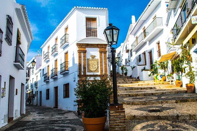Excursion to Nerja & Frigiliana. - Discovering Frigiliana and Nerja: An Authentic Day Trip