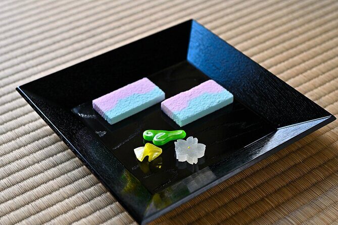 Experience a tea ceremony in an authentic tearoom, in Kyoto! - The Guide and Atmosphere