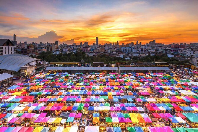 Experience Bangkok at Night with Streetfood Dinner & Foot Massage - Key Points