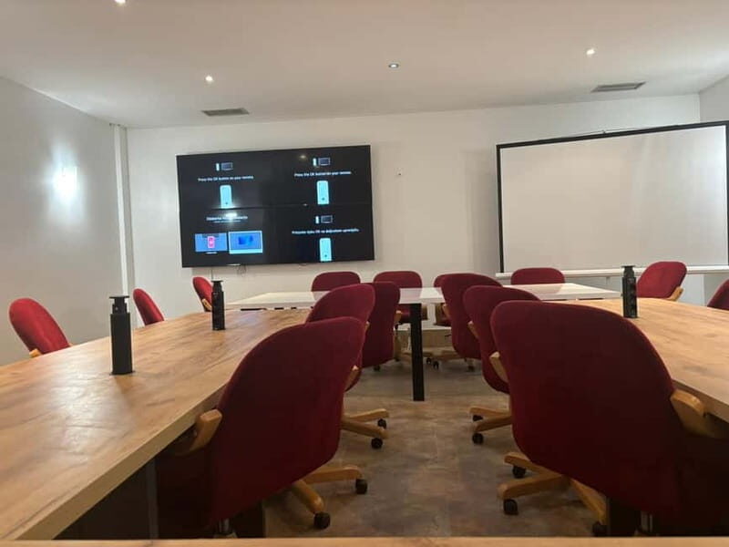 Experience Bosnian Cuisine: Learn to Make Lonac & Hurmasice - Who Should Book This Experience?