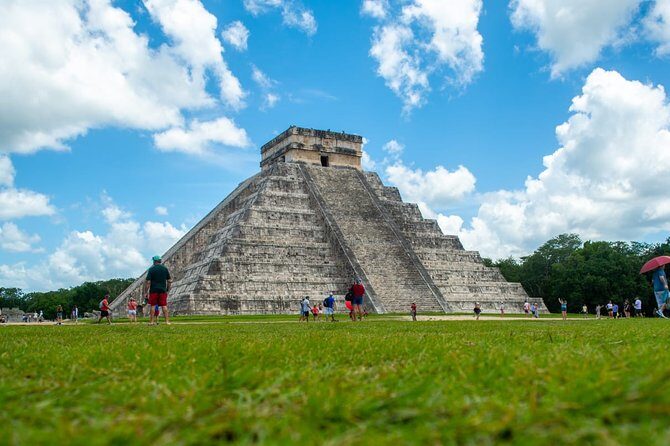 Experience Chichén Itzá: Full Day Tour with Cenote & Valladolid - A Full-Day Adventure: What You Can Expect