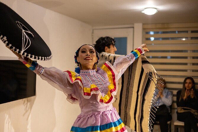 Experience DE Cultural Immersion with Mexican Folklore - Key Points