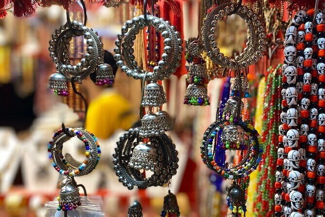 Experience Delhi on a walking tour with a local friend - FAQ