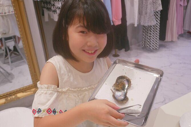 Experience Extracting Pearls From Akoya Oystersosaka - FAQ