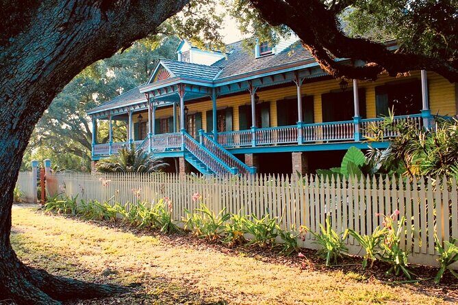 Experience Full-Day Laura Plantation & Pontoon Swamp Tour w/Transportation - Return to New Orleans: Wrapping Up a Full Day