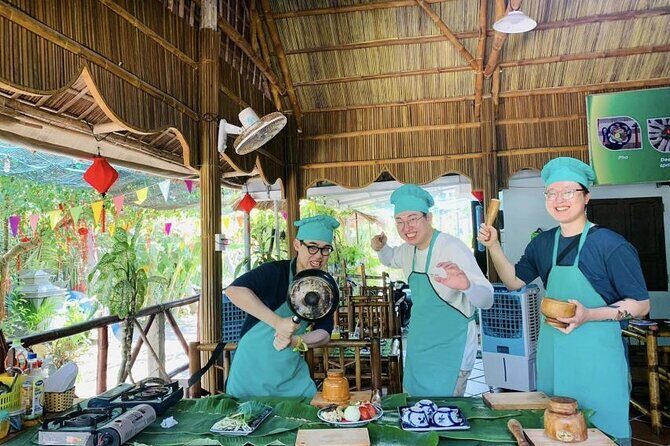 Experience Hoi An Vegetarian Cooking Class with Basket Boat Ride - Key Points