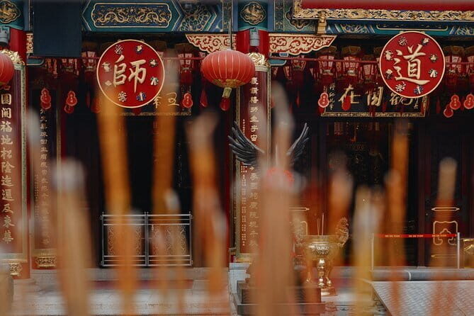 Experience Hong Kong in 1 day: discover the best - An In-Depth Look at the Tour Experience