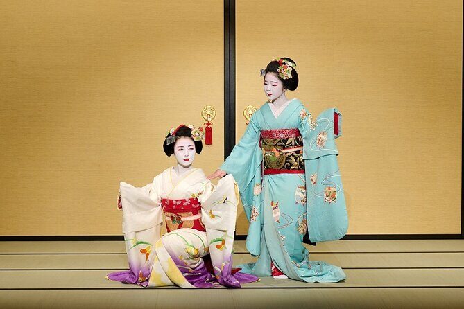 Experience Japan's Traditional Culture Night Tour in Kyoto - Key Points