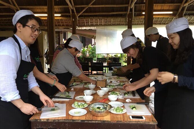 Experience Local Hmong Cooking Class - Homestay in Sapa - Meeting Point and Setting