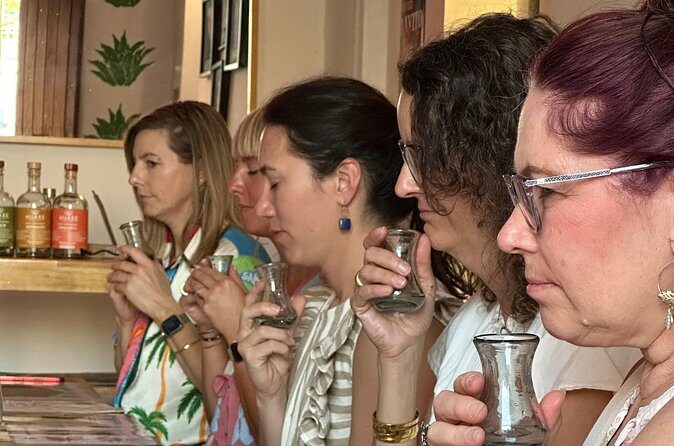 Experience mezcal science tasting and lecture Oaxaca - The Sum Up